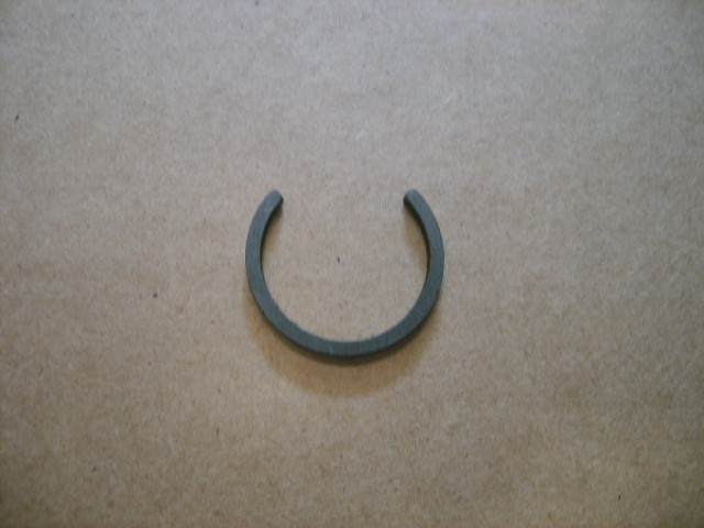 Кольцо стопорное крестовины вала карданного. 5 мм. Кольцо стопорное крестовины вала карданного камаз-евро. Кольцо стопорное крестовины кардана газель. Стопорное кольцо кардана ховер 5.